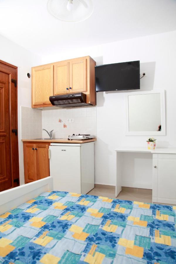 Maria'S Residence Agia Anna  Ngoại thất bức ảnh